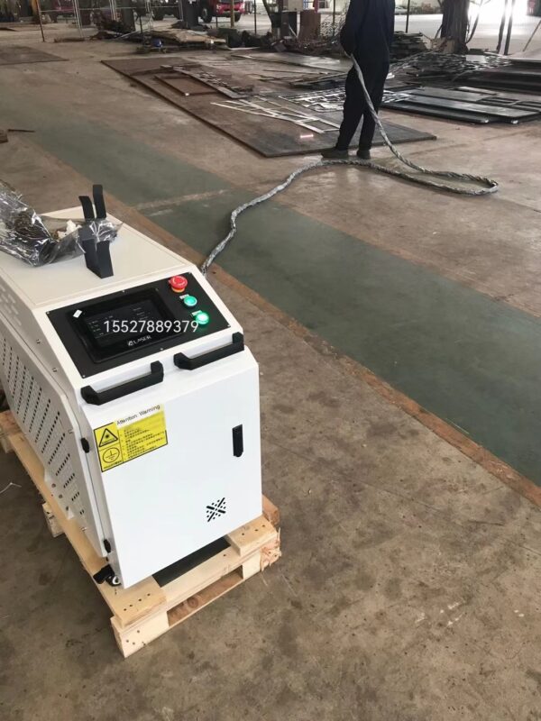 Laser welding cleaning and rust removal integrated machine, wire feeding handheld laser welding machine, including shipping cost - Image 4